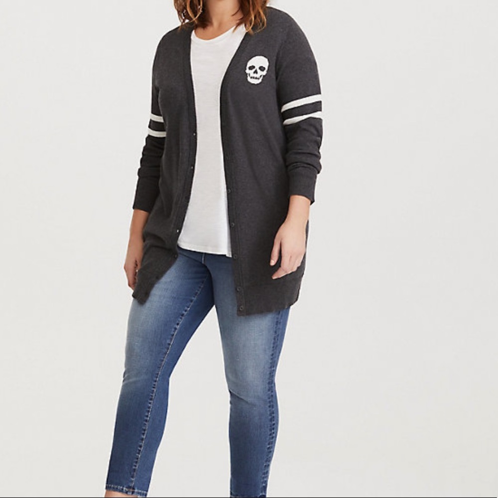 Torrid preppy cardigan size 2 (18/20)
